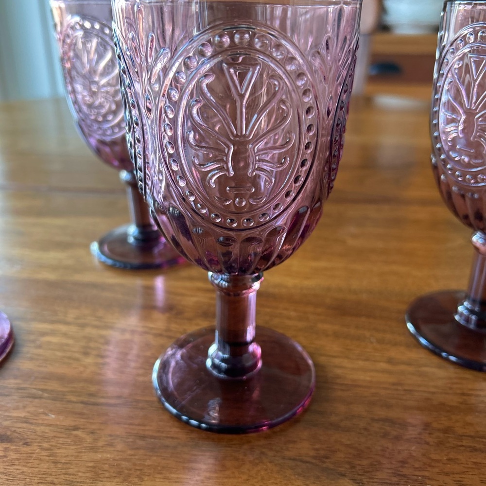 4 Amethyst Goblets - Picture 2 of 5